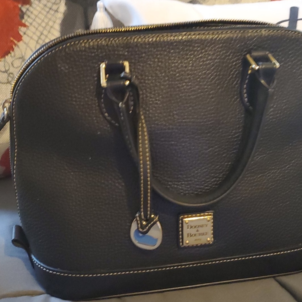 Dooney and bourke bag
